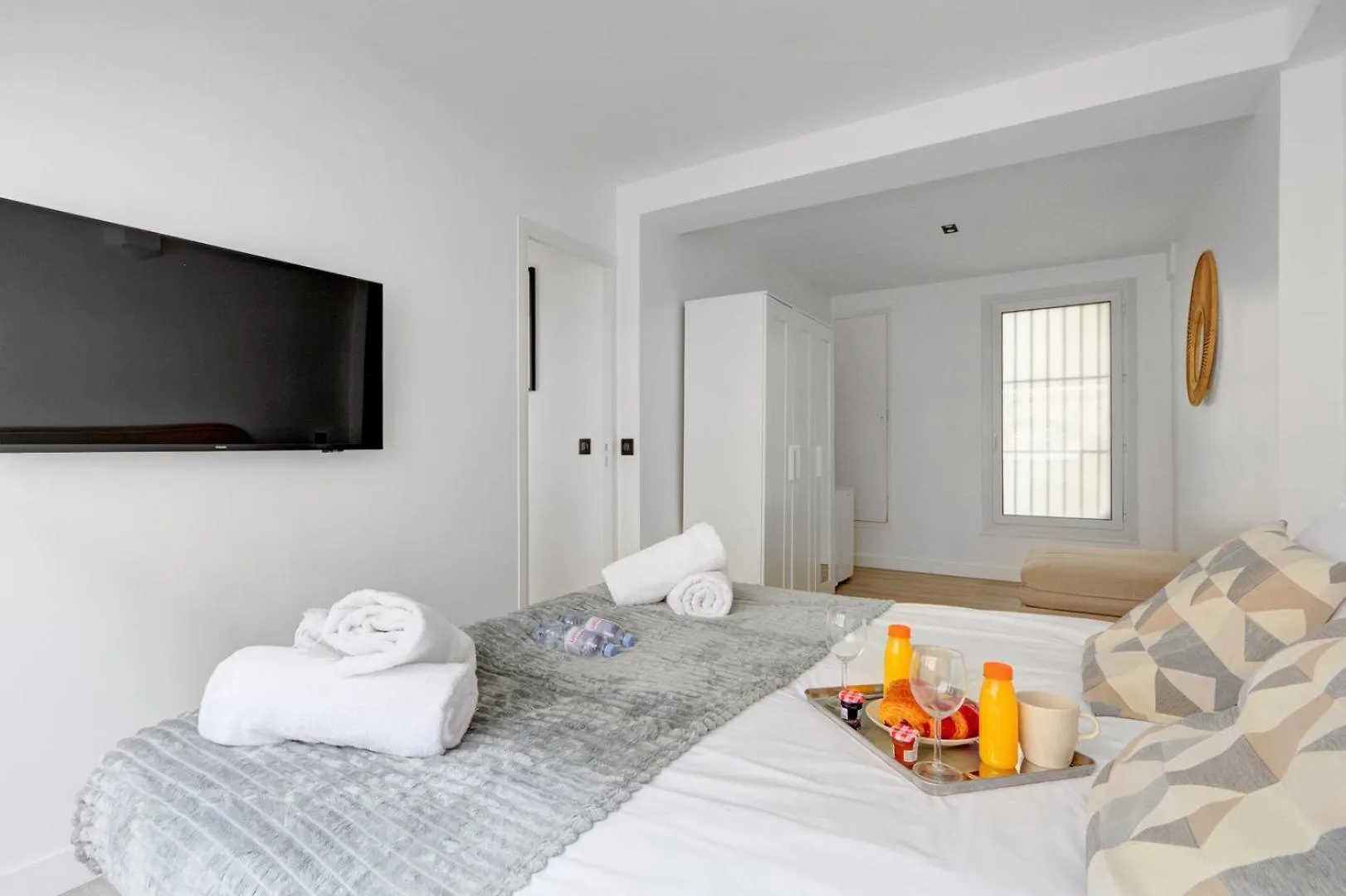 Bluestay 123 - Superb Apartment In Paris France